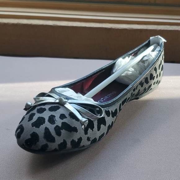 Isaac Mizrahi Live! Cheetah Print Flats Size 7 - Picture 2 of 3